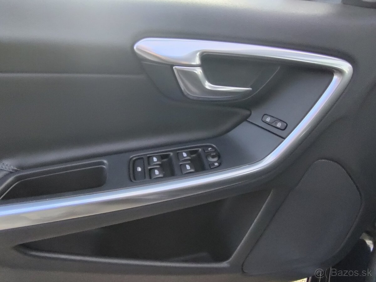 Volvo V60 - 16