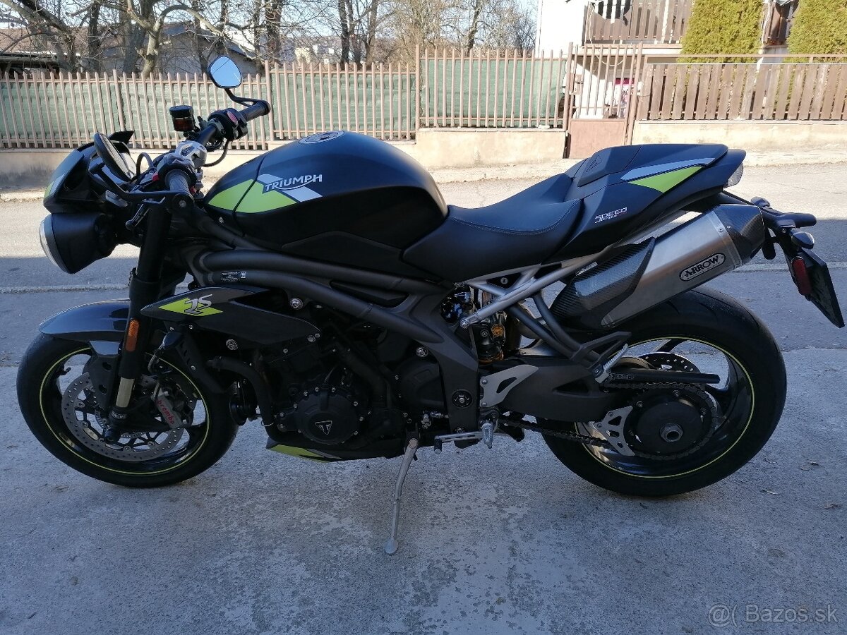 TRIUMPH 1050 Speed Triple RS 4/2021 - 16