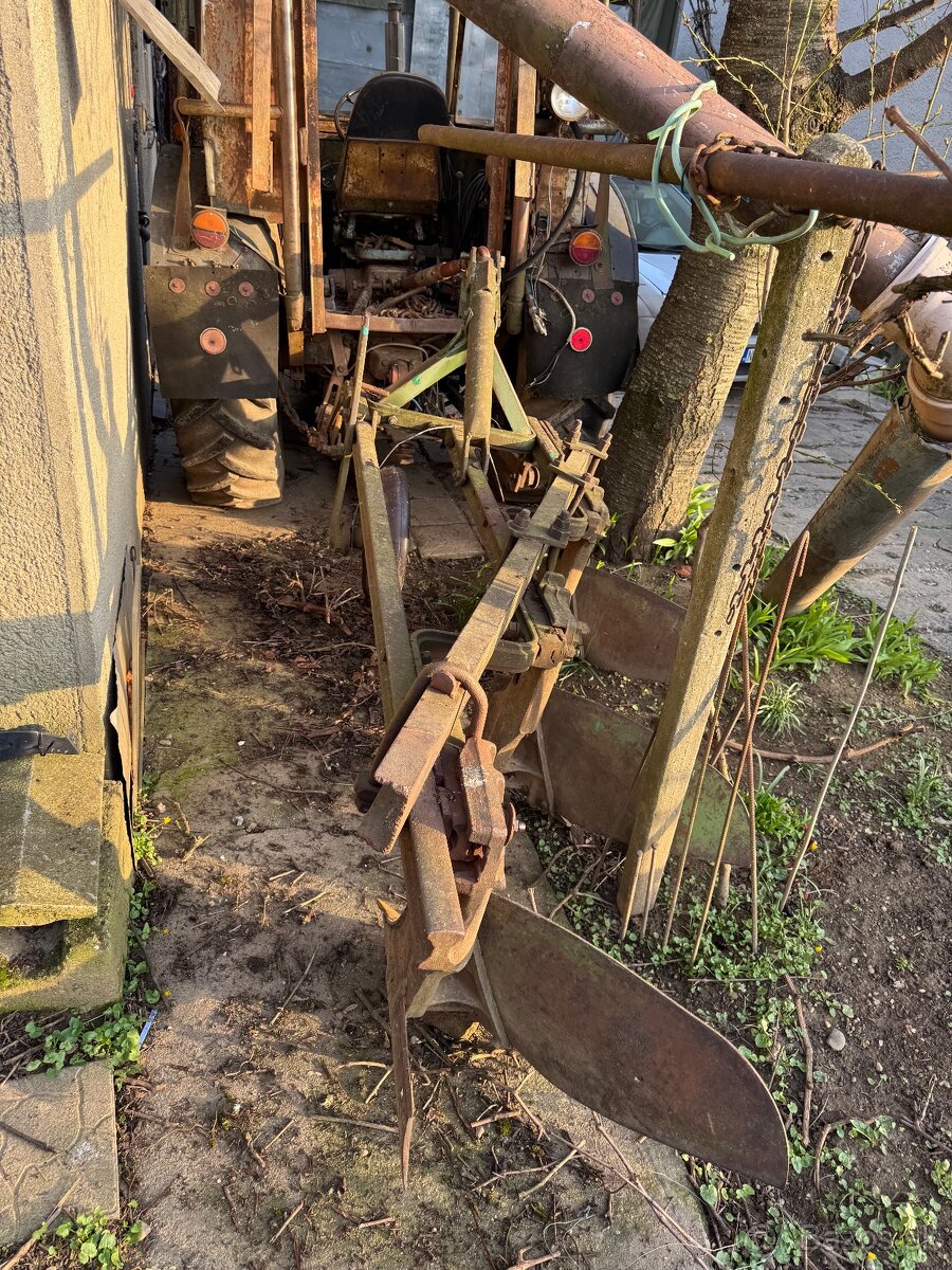 Troják pluh trojhlavý - 16