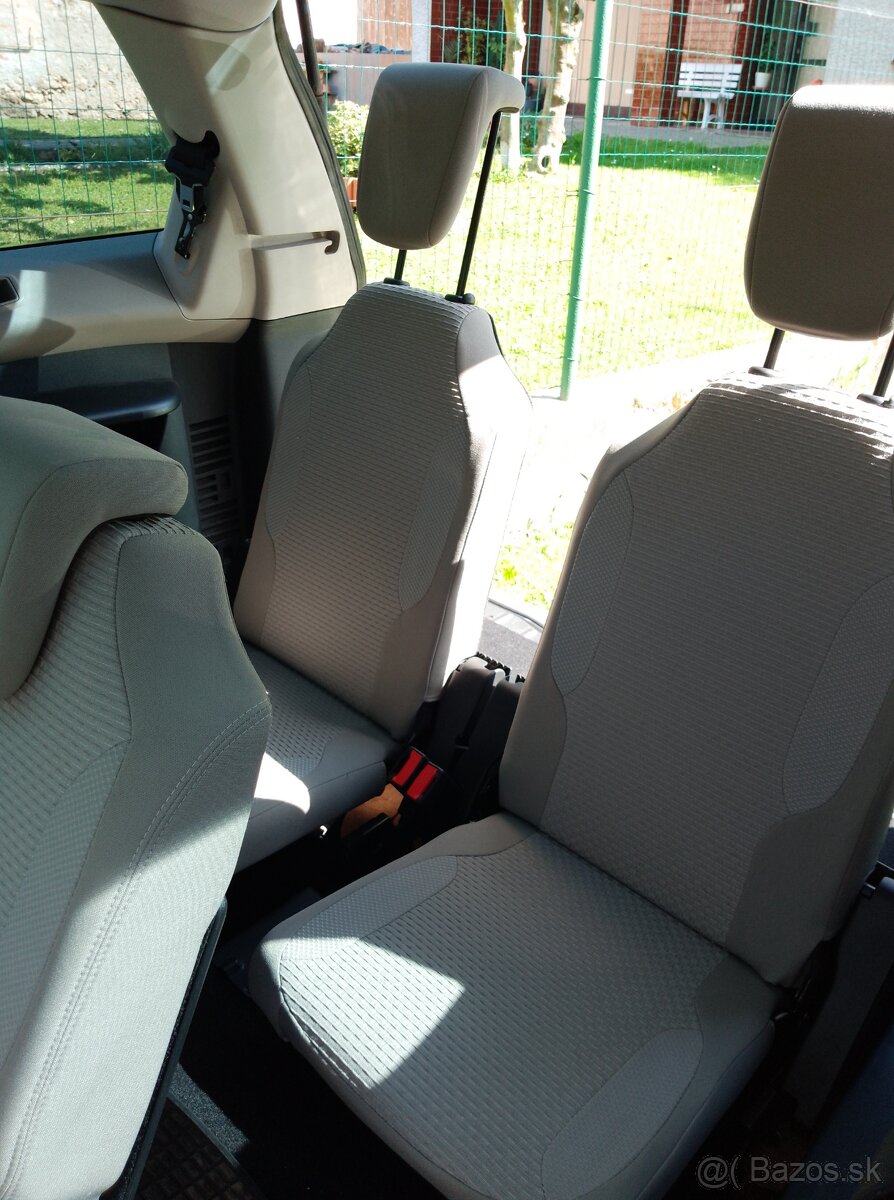 Citroen C4 Grand Picasso 2.0HDI - 16
