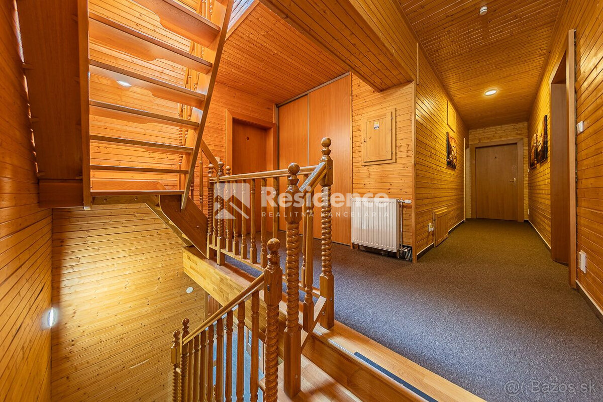 Zabehnutý penzión neďaleko Jasnej s veľkým pozemkom - 16