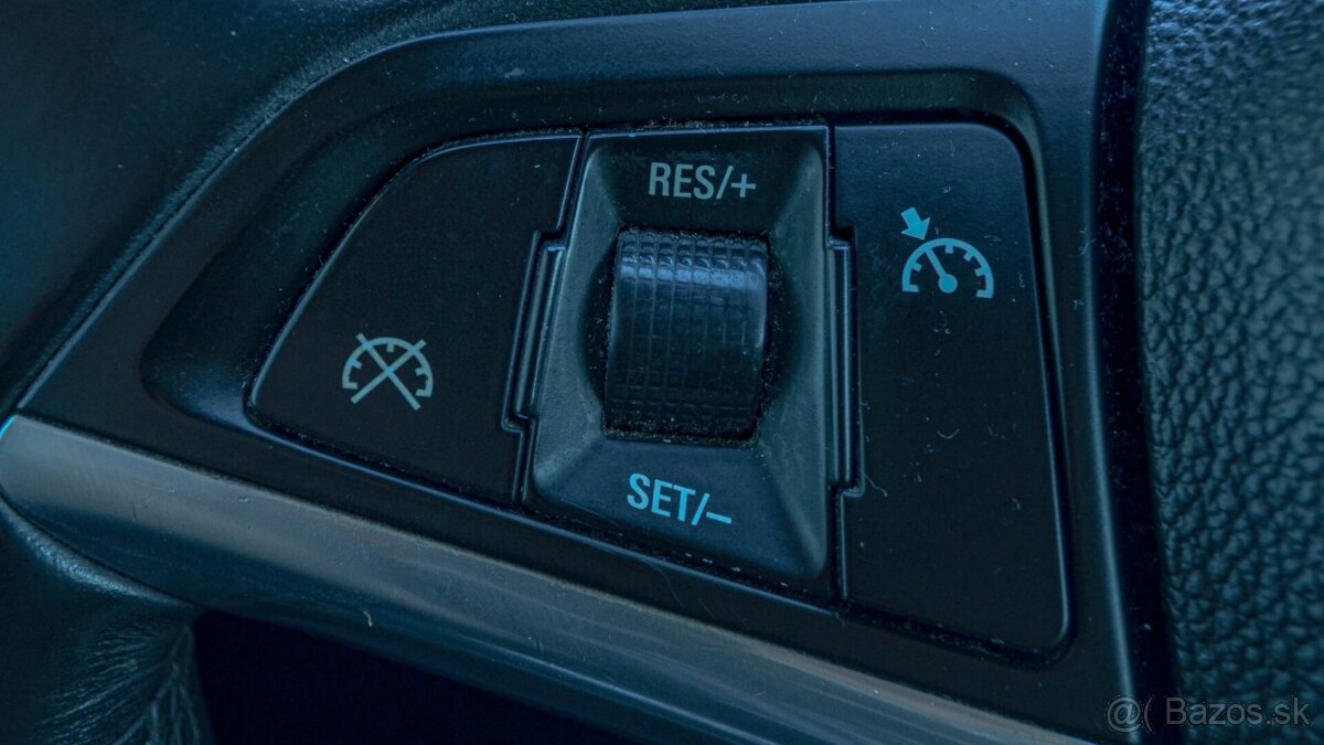 Opel Insignia 2.0 CDTI 130k Edition - 16