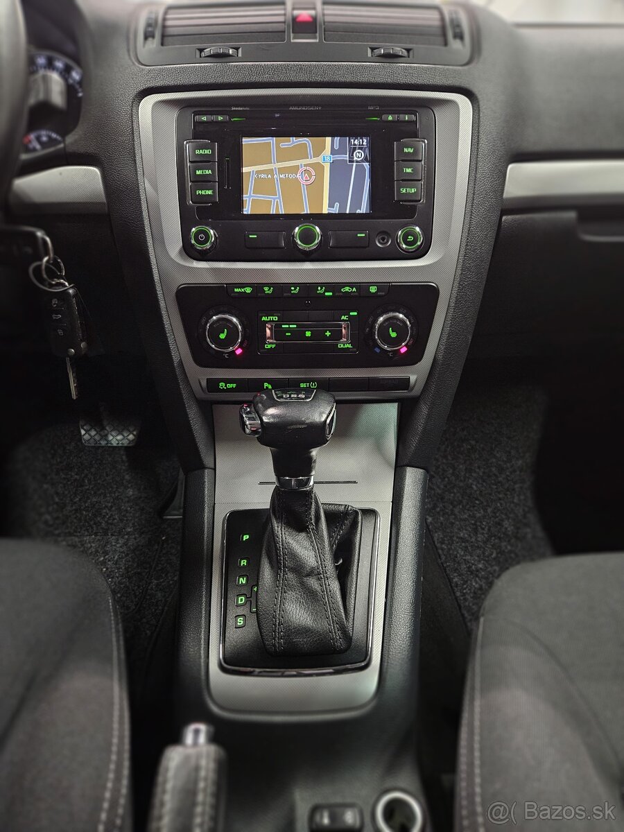 Škoda Octavia Combi 2.0 TDI CR DPF Elegance DSG - 16