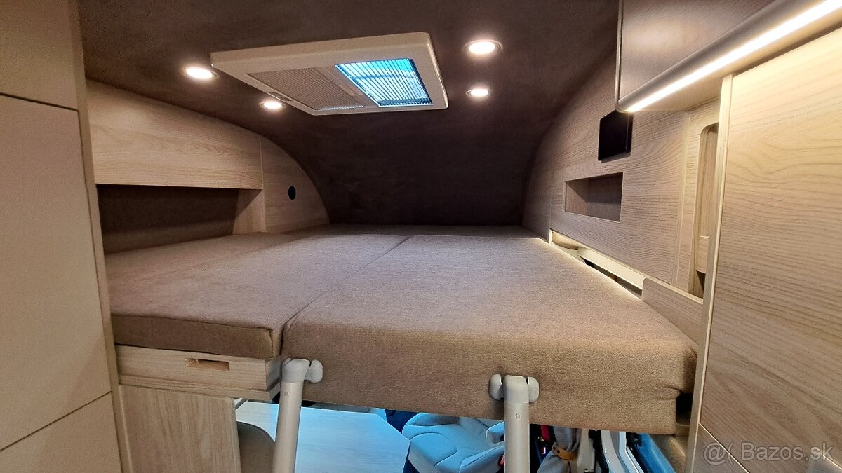 GLOBE-TRAVELLER Voyager X - 16