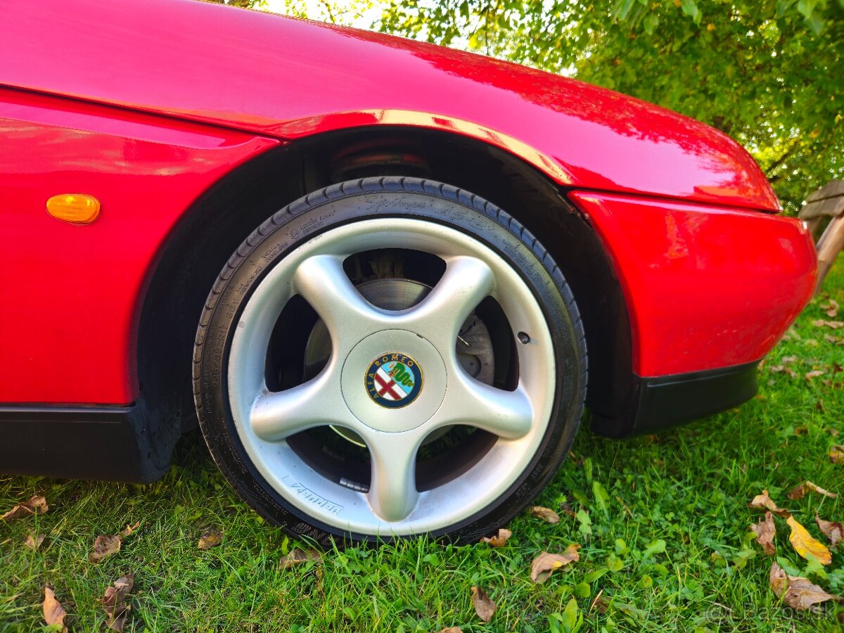 Alfa Romeo Spider 2.0 T.SPARK - 16