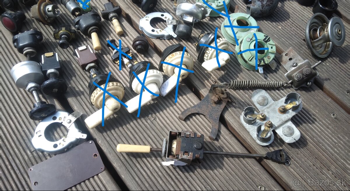 Predám zmes náhradných dielov na veteránske vozidlá ŠKODA - 16