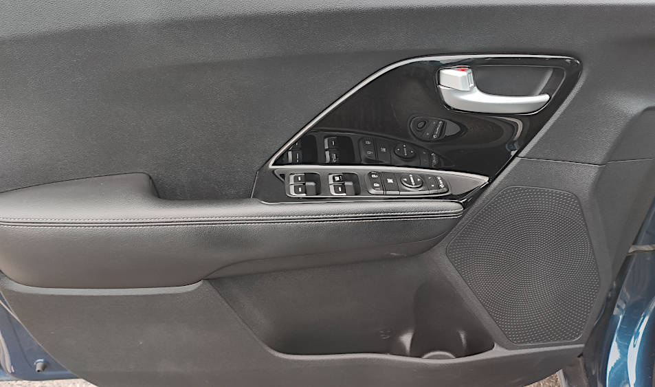 KIA Niro 1.6 Gdi EcoHybrid - 16