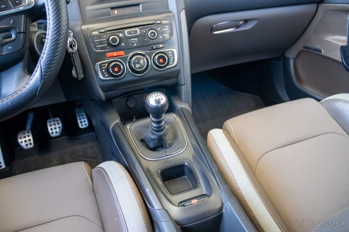 Citroën DS4 1.6 HDi, 82 kW, r.v. 2011 /AJ NA SPLATKY/ - 16