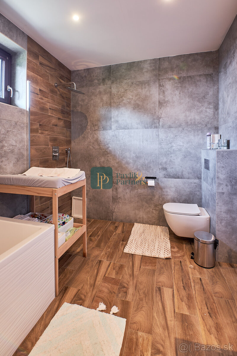 Predaj 5 izbový RD pri lese, pozemok 10á, EXKLUZÍVNE - 16