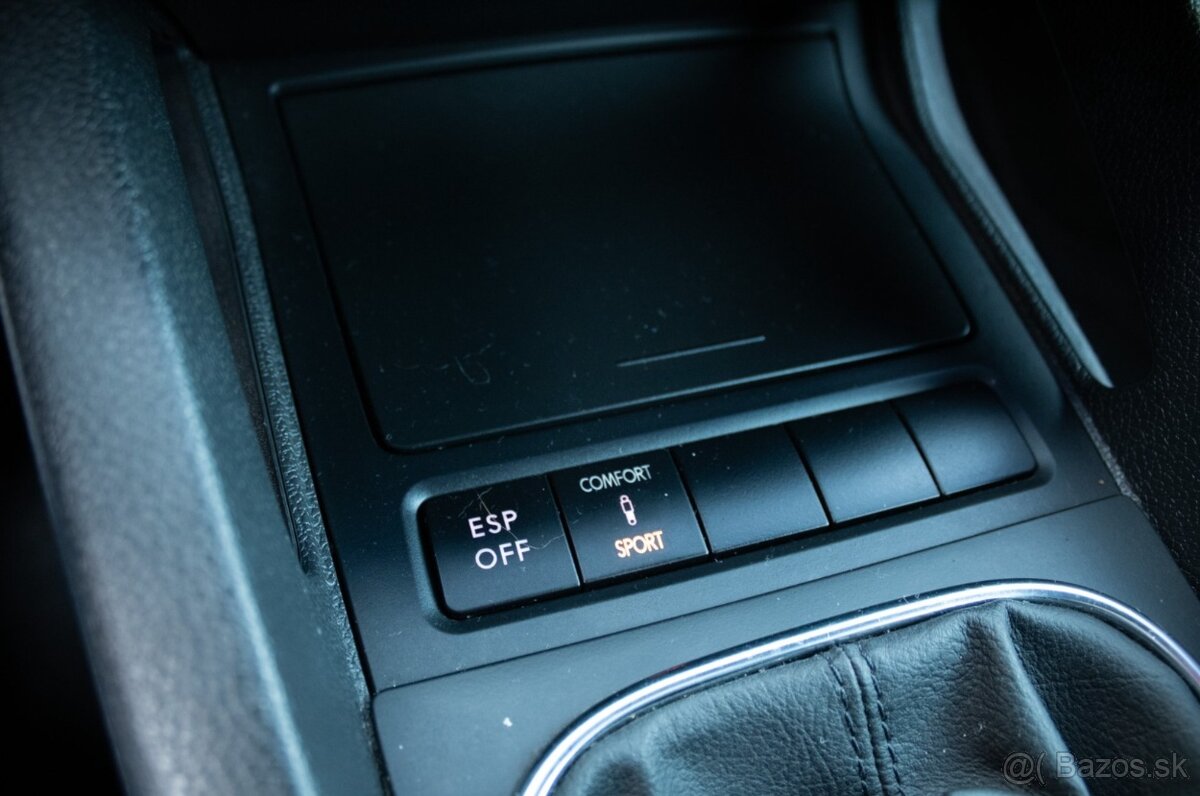 Volkswagen Scirocco 2.0 TSI 210k - 16