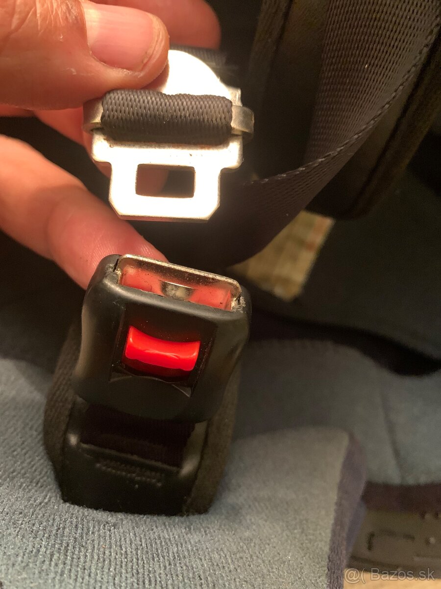 Predam kvalitnu prilbu TAYGA na motocykel-alebo kolobezku - 16