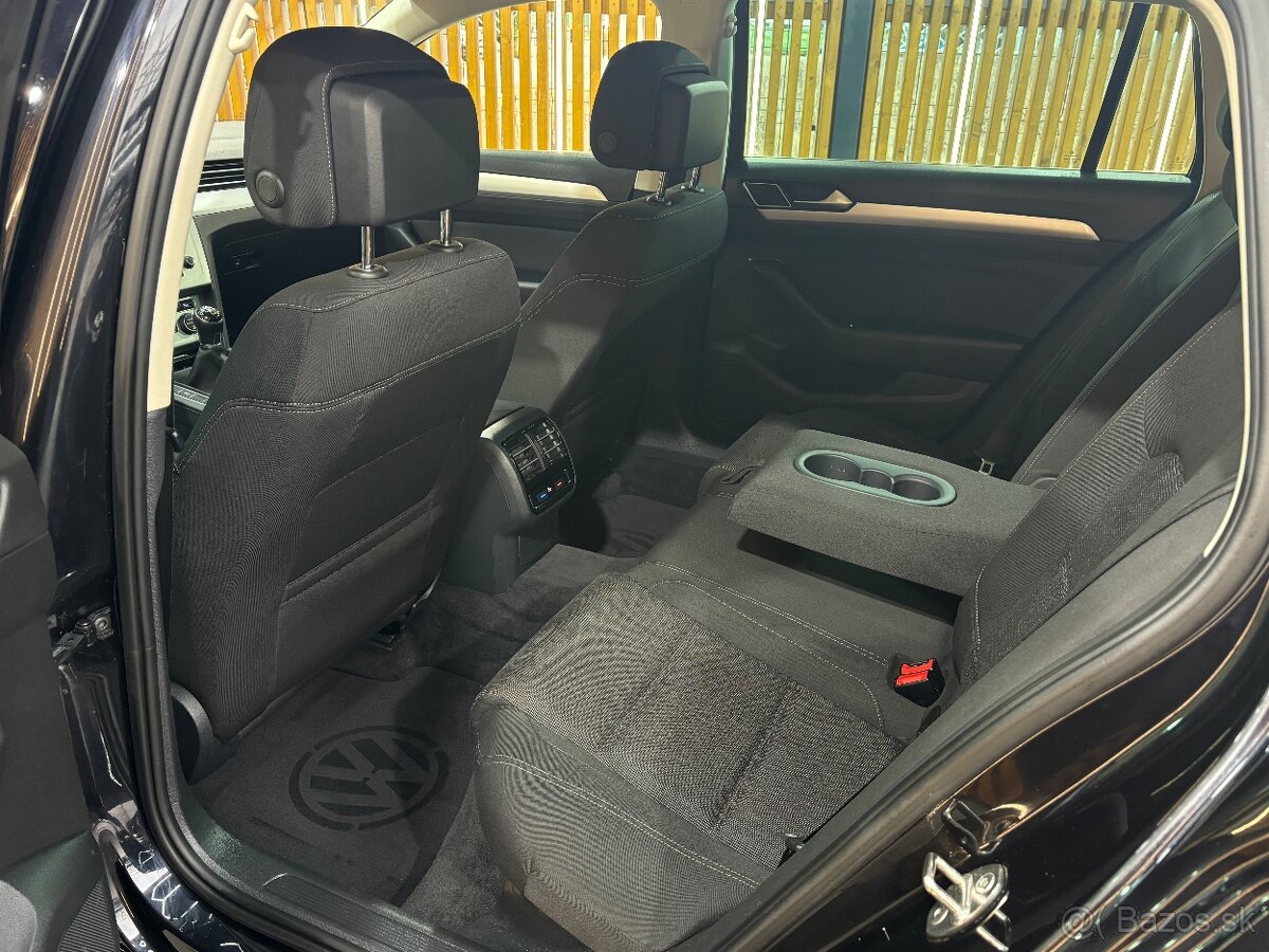 Volkswagen Passat Variant 2.0 TDI BMT Comfortline - 16
