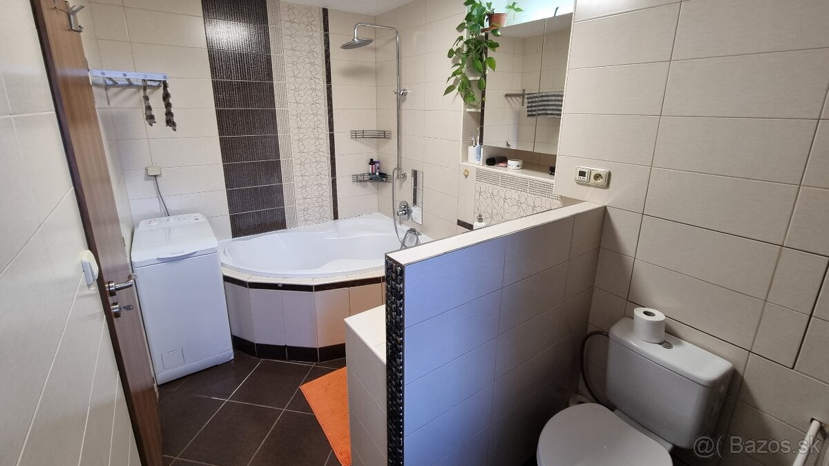 Slnečný 2 izb. byt v centre Trnavy - 59m2 - 16