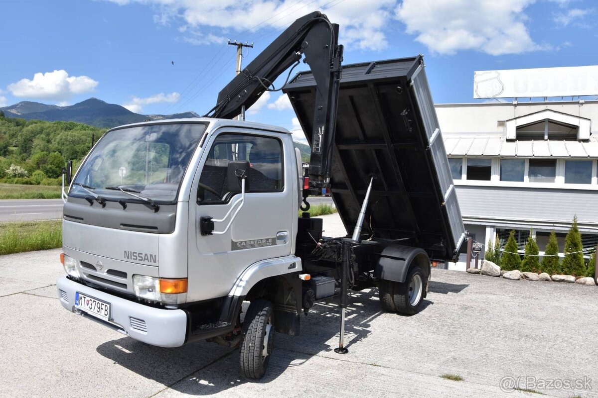 Nissan Cabstar trojstranný vykápač s rukou - 16