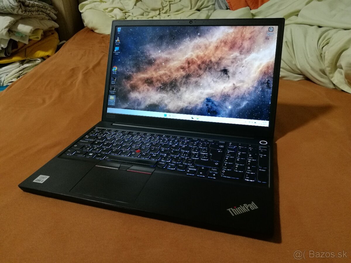 Lenovo E15. i5-10210U. 15,6 FHD. 16 GB. NVMe 512 GB. - 16