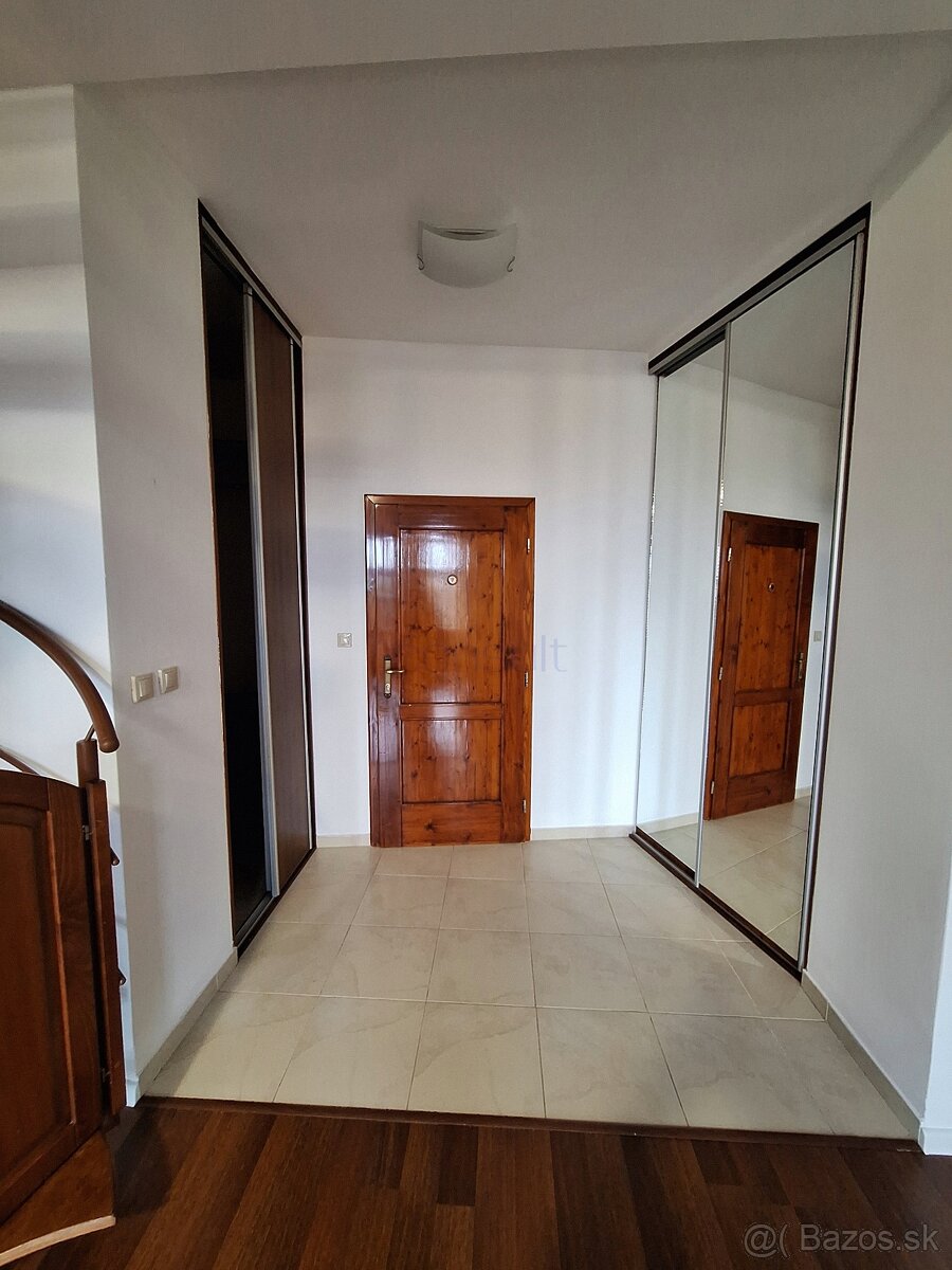 2390 NA PRENÁJOM EXKLUZÍVNY APARTMÁN S PEKNÝM VÝHĽADOM - 16