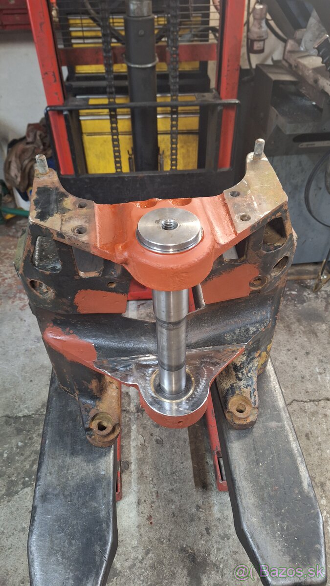 Konzola Zetor Crystal - 16