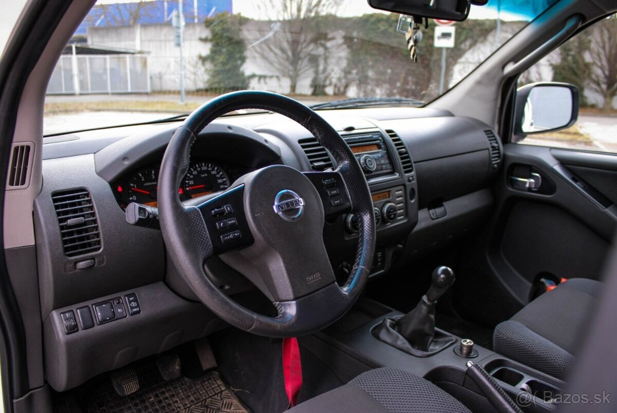 Nissan Navara DoubleCab 2.5D XE - 16