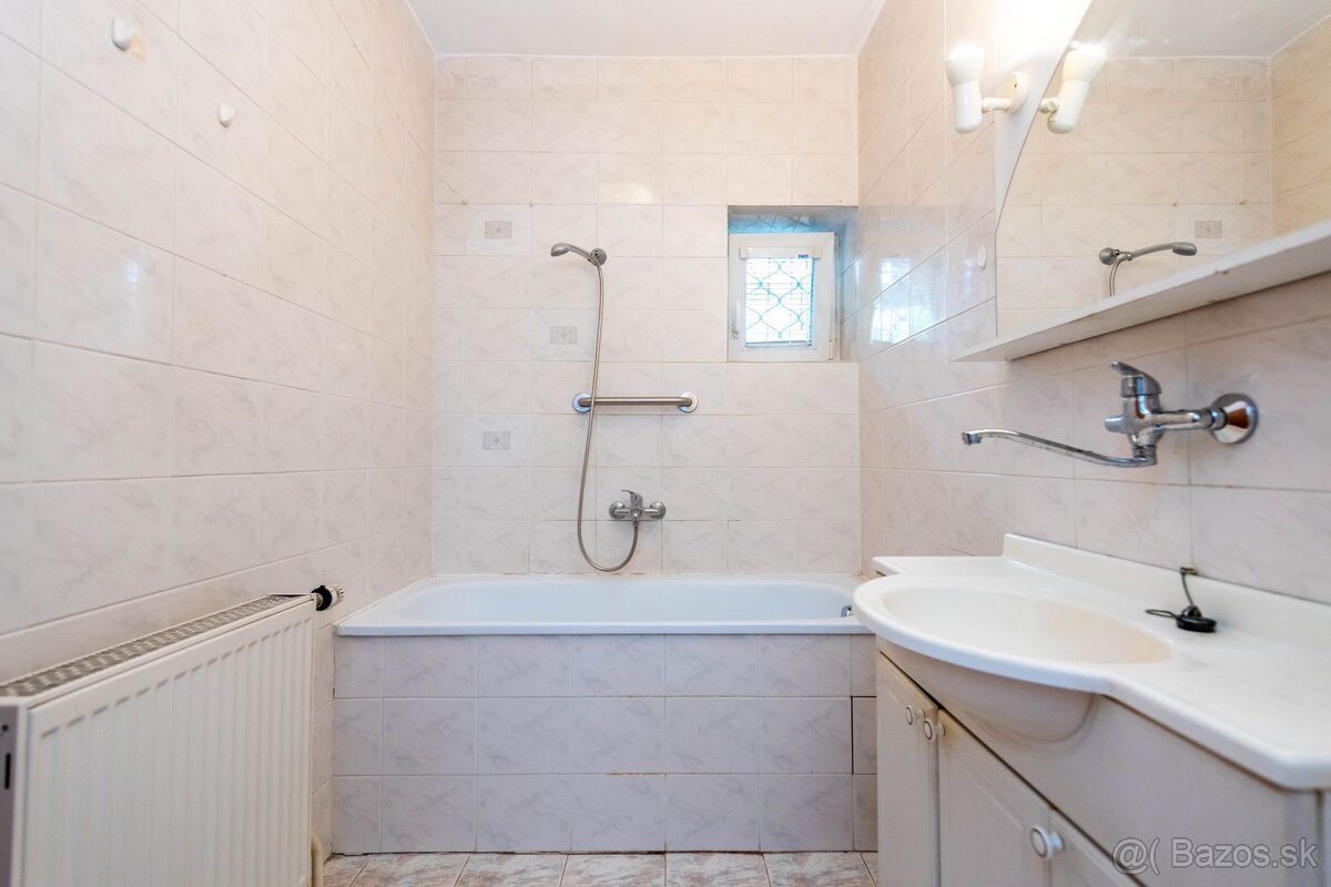 REZERVOVANÉ Predaj RD sprostredkuje realitný maklér Patrik - 16