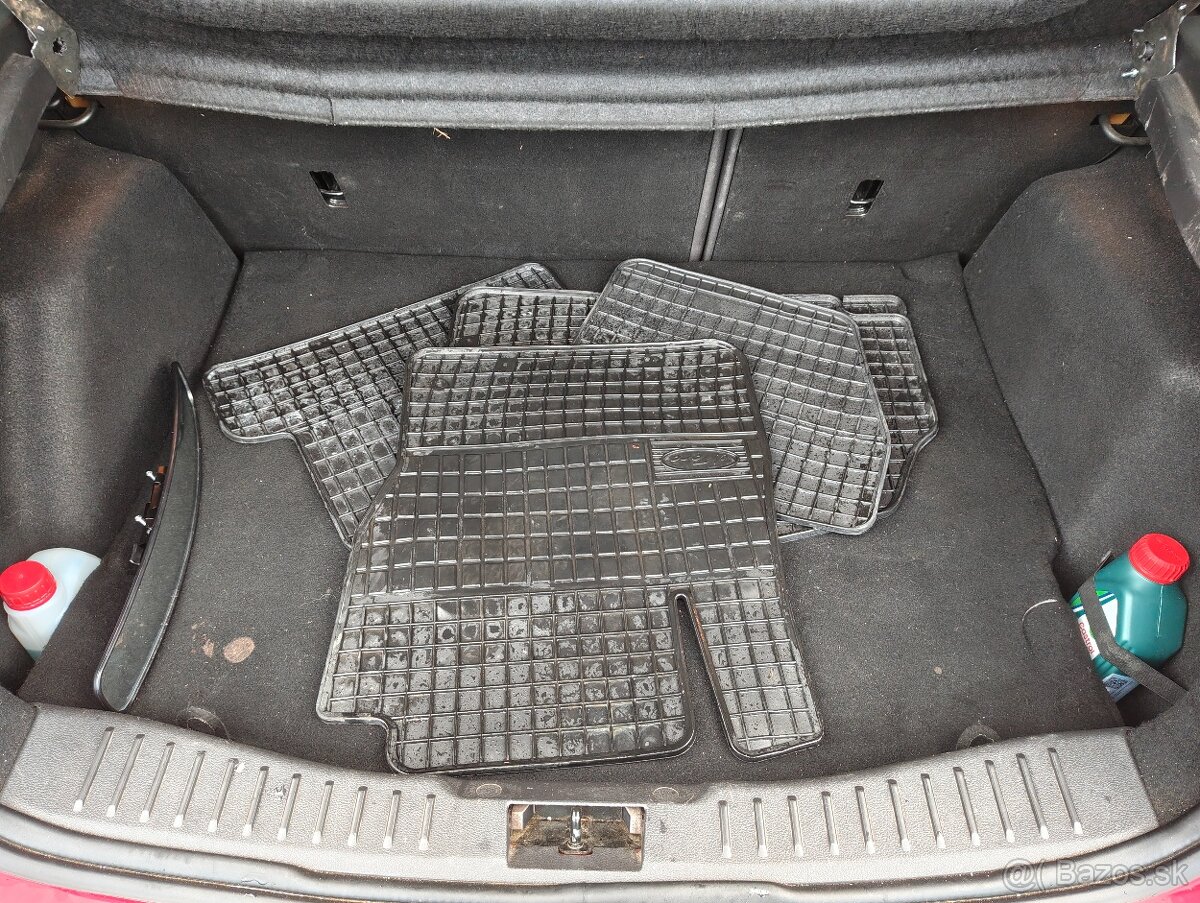 Surne predam Ford Focus 1.6 ecoboost benzin 2011 - 16