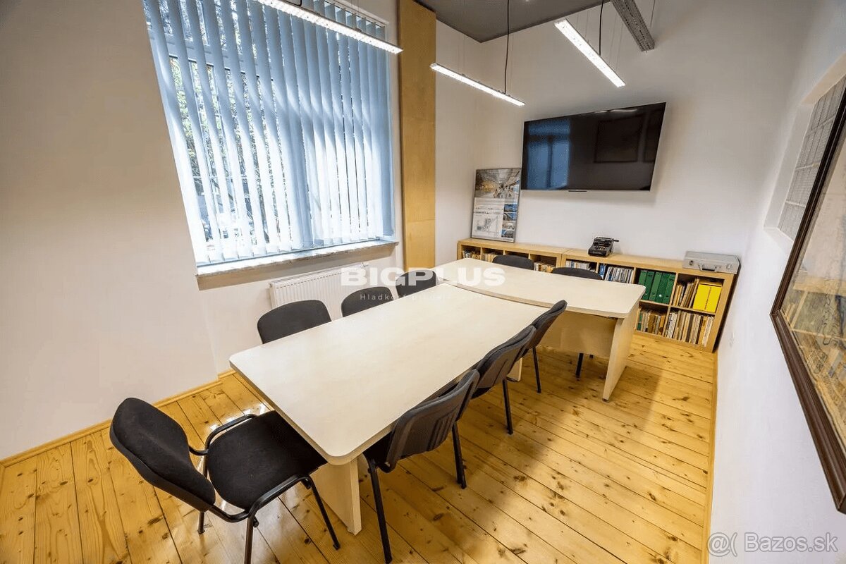 Na prenájom štýlové priestory na námestí pri hoteli Magura P - 16