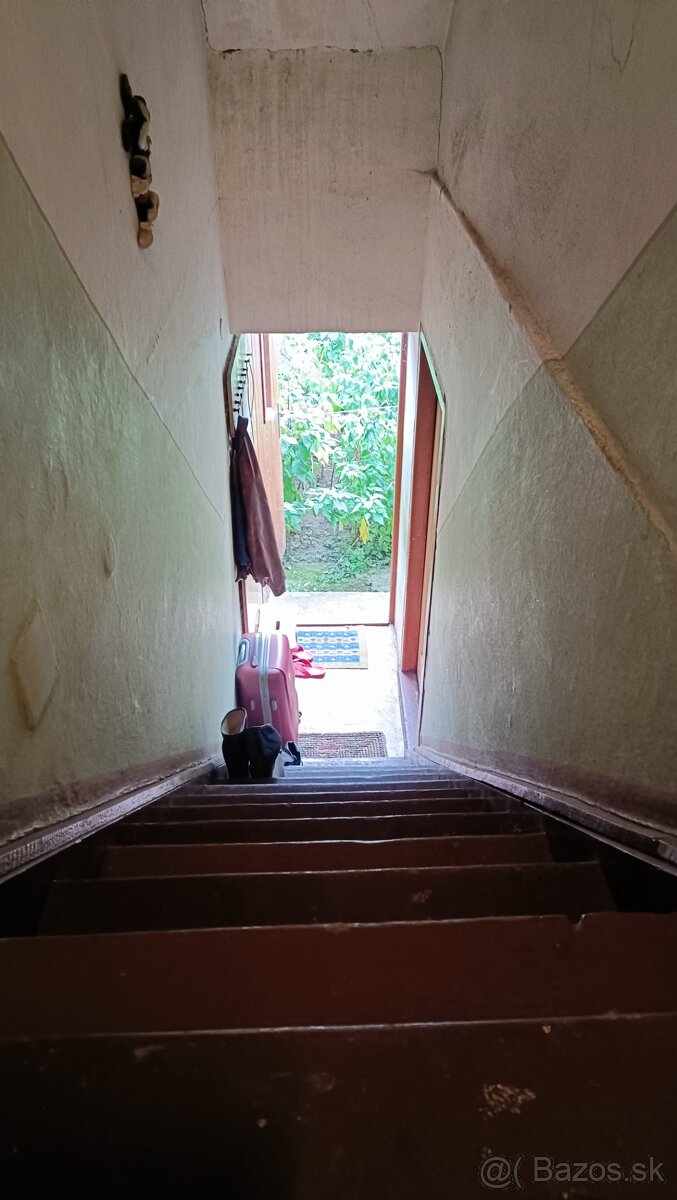 Na predaj rodinný dom v Dubnici n/V- realitky nevolať - 16