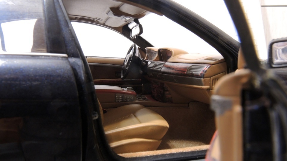 Predám model BMW 745i, e65, mierka 1:18, KYOSHO. - 16