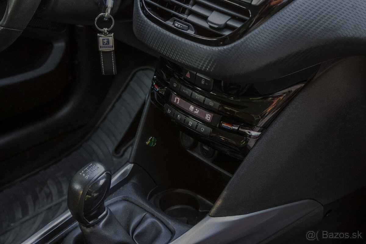 Peugeot 2008 Puretech 81kW MT/5 - 16