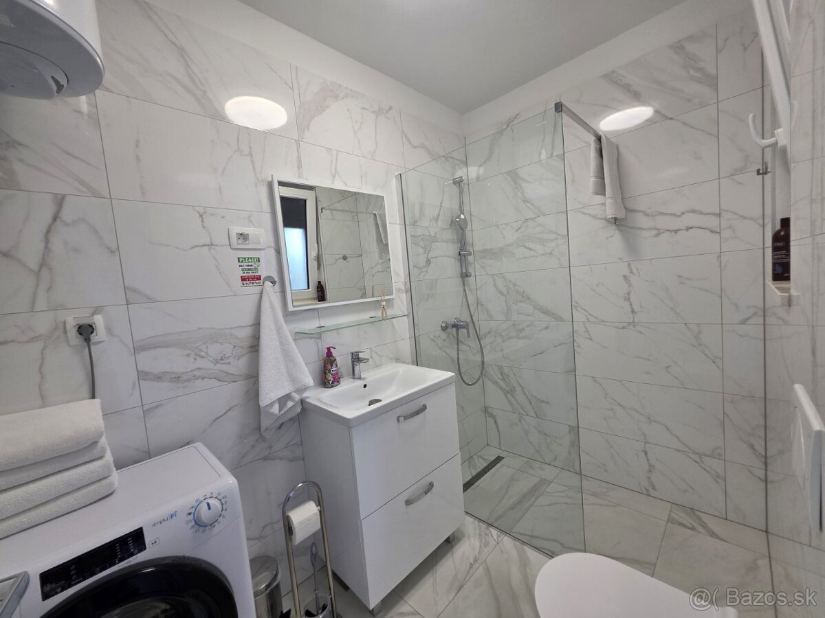 Chorvátsko, luxusný apartmán s vlastným bazénom. - 16