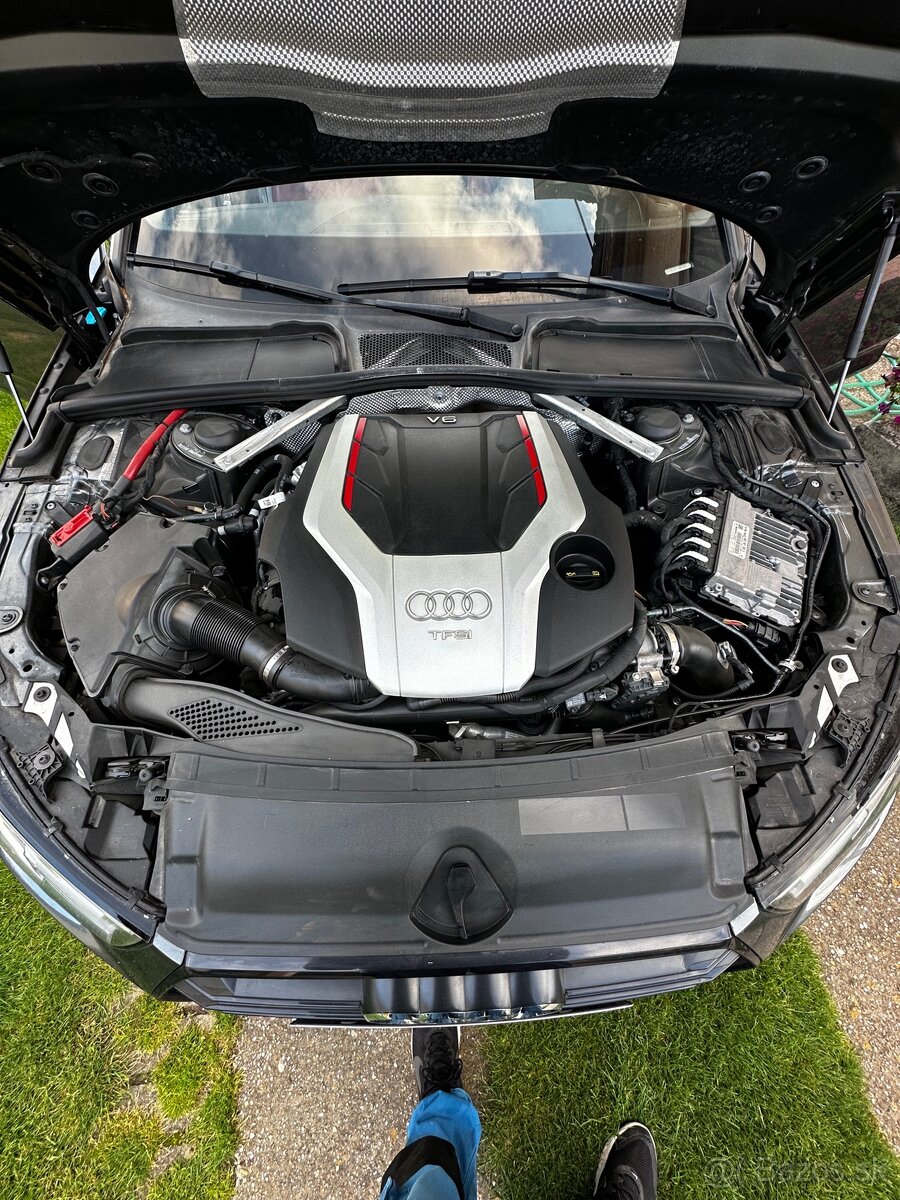 Predám Audi s4 b9 - 16