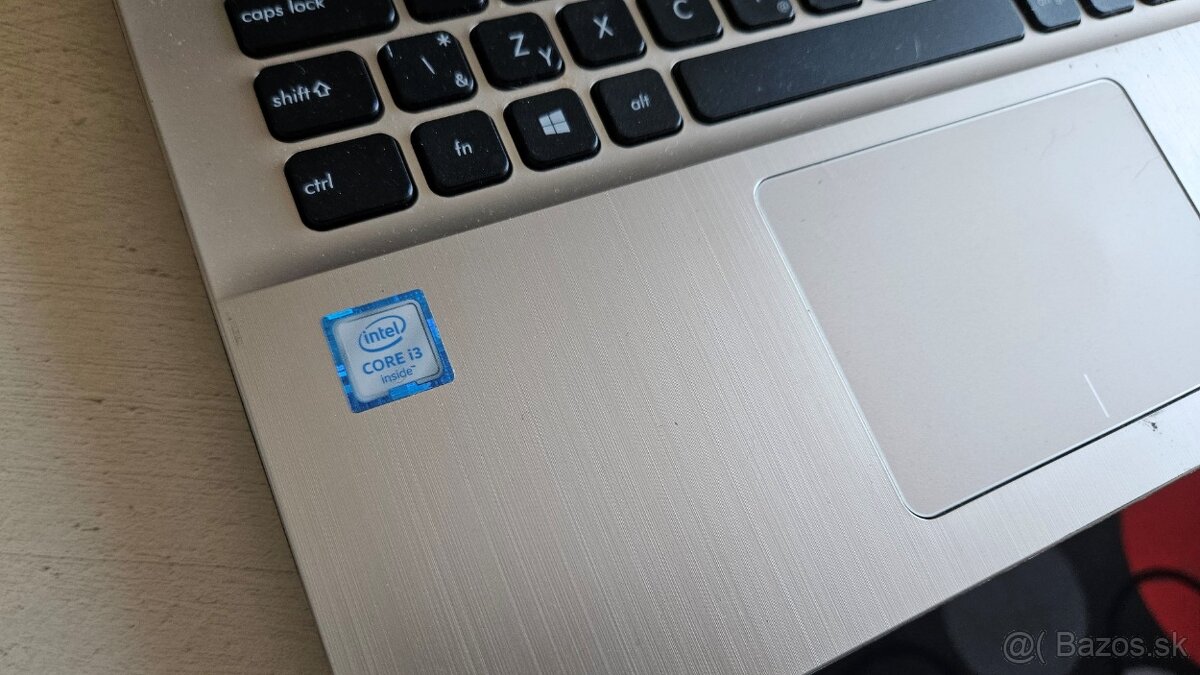 Starší notebook Asus 541 - funkčný, dobrá batéria - 16