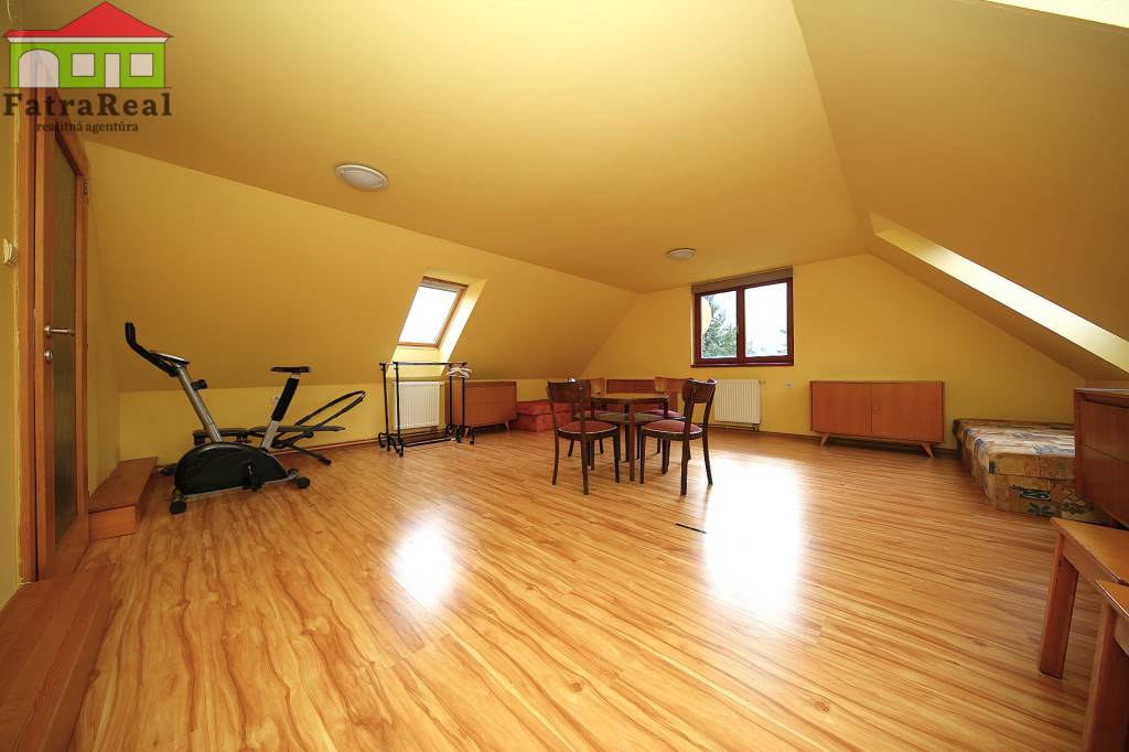 Rodinný dom po kvalitnej rekonštrukcii, Dúbrava - 16