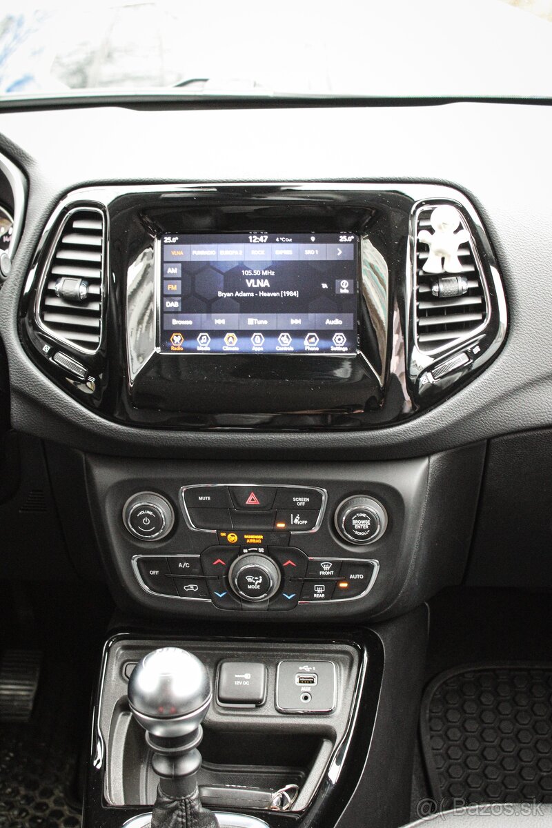 Jeep Compass 1.3 TURBO Night Eagle - 16