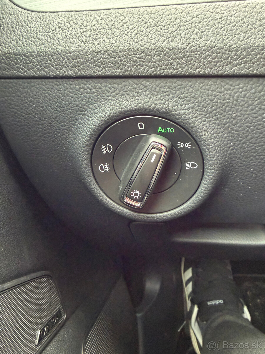 Škoda Superb Combi 1.4 TSI ACT Ambition DSG – extra výbava, - 16