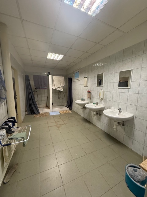 Na predaj 2 prepojené haly 1200 m2 v Dolnom Ohaji - 16