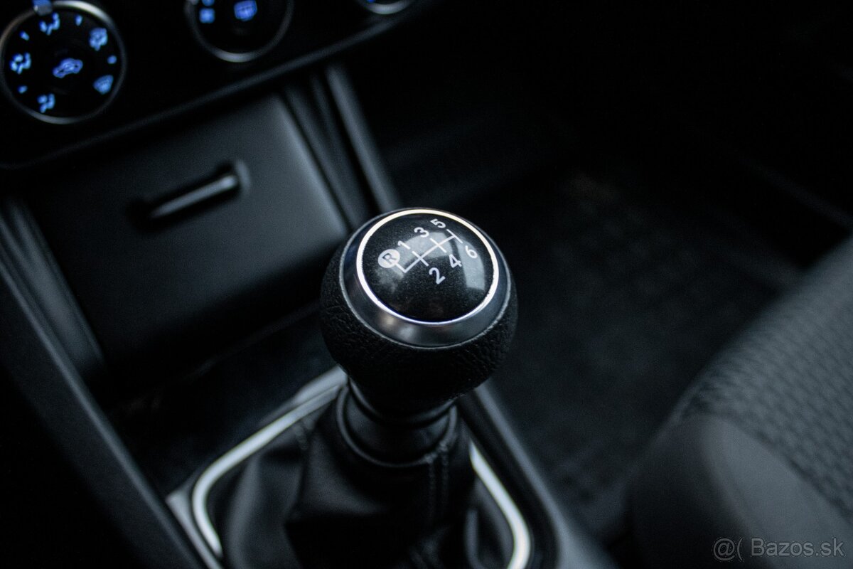 Toyota Corolla 1.6 VVT-i, 97 kW, rok 4/2018 - 16