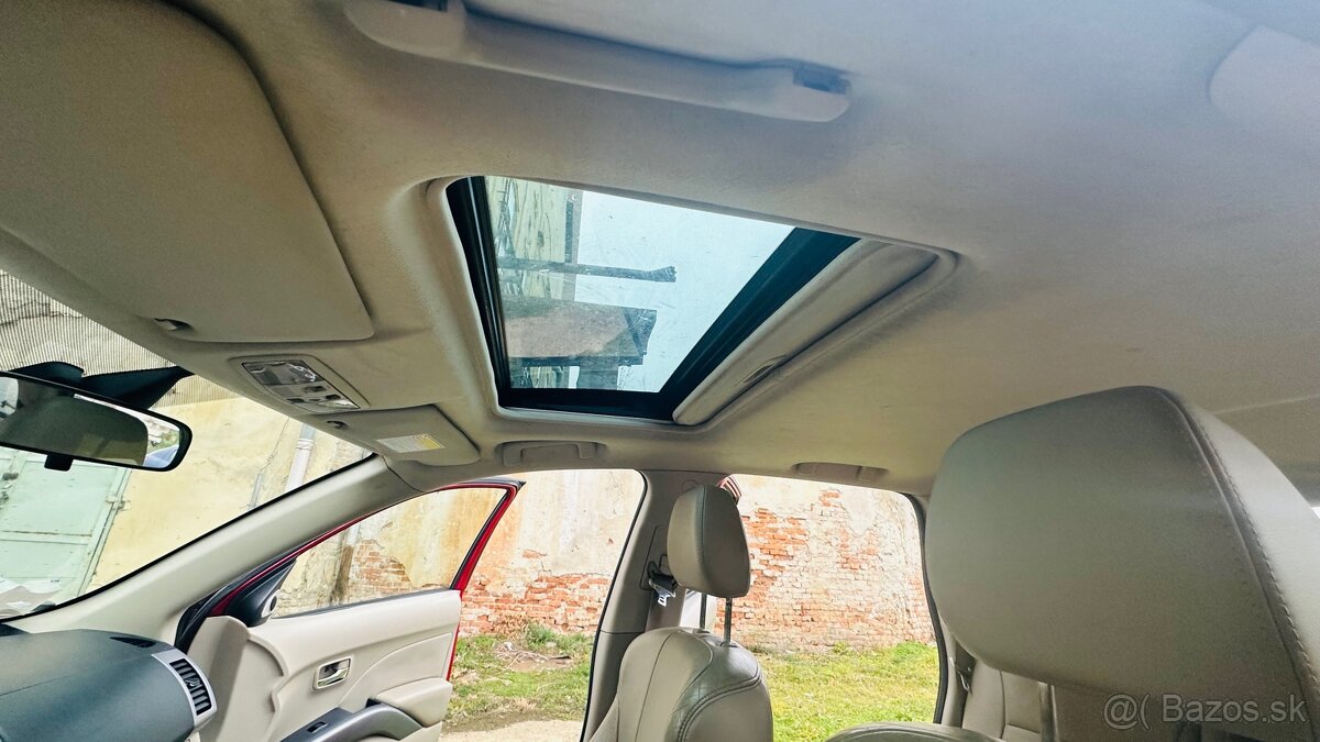 Mitsubishi Outlander 2.0DI-D 4x4 - 16