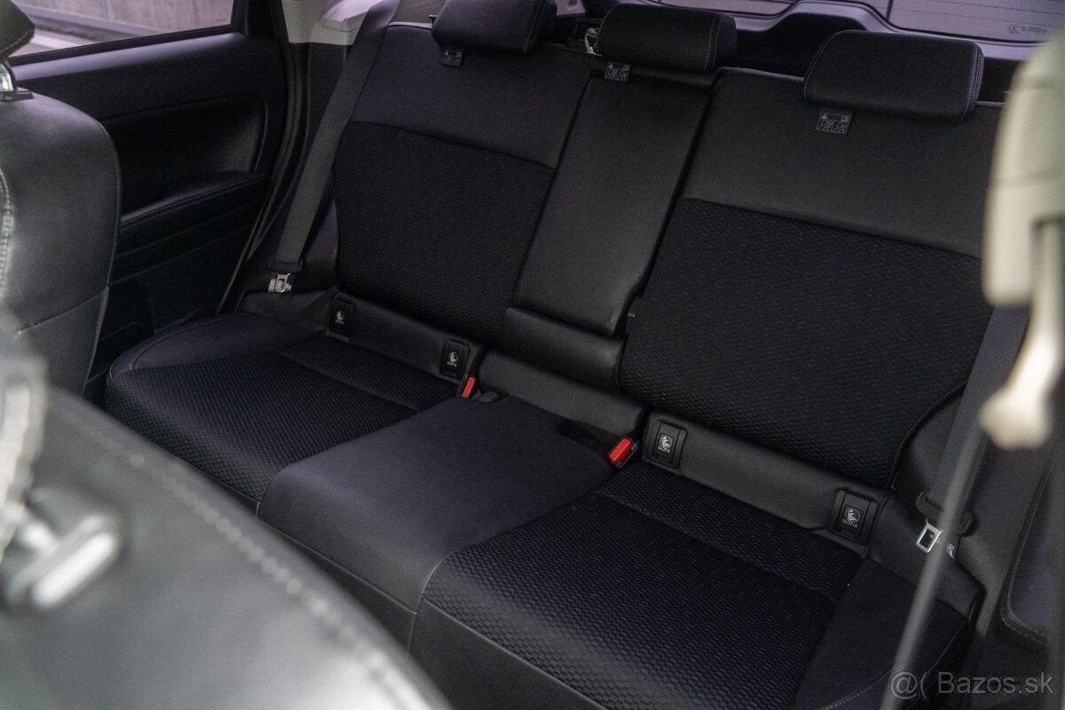 Subaru Forester 2.0i XT CVT Sport - 16