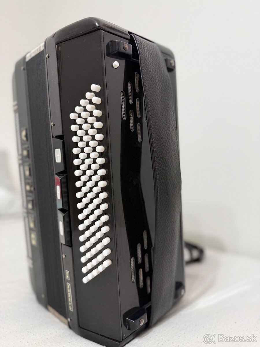 Akordeón DELICIA Carmen XII - 16