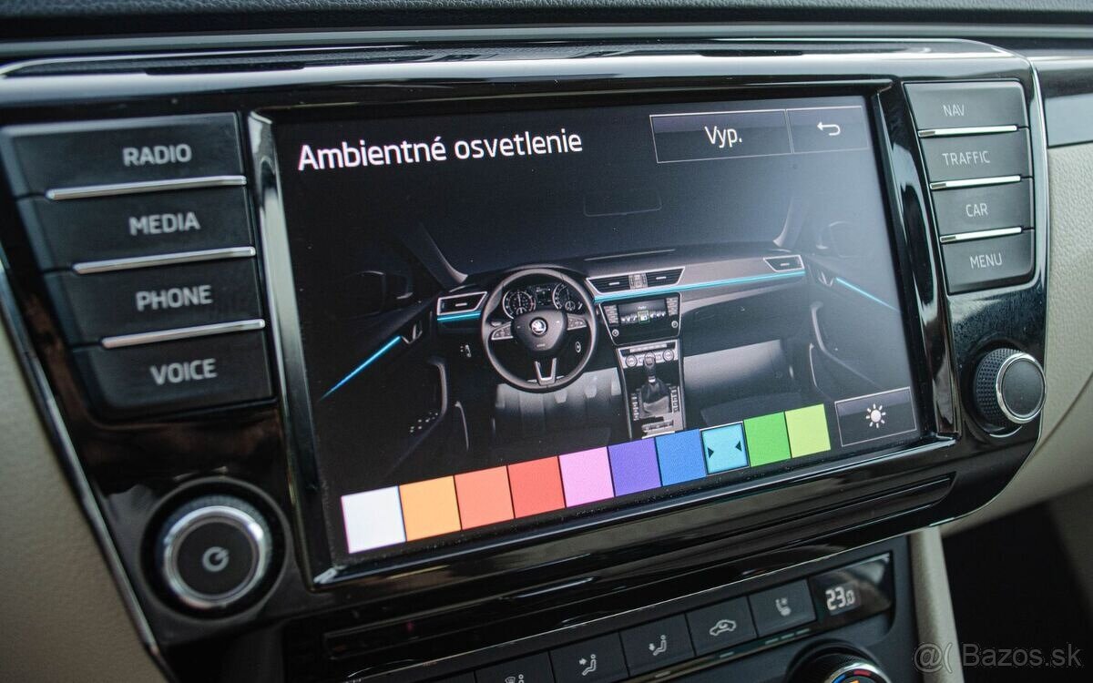 Škoda Superb Combi L&K 2.0 TDI DSG - 16