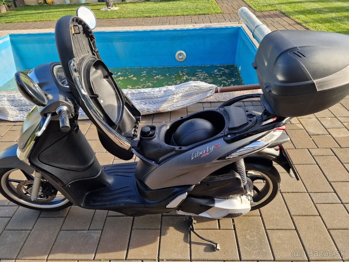 Piaggio Liberty S 125 IGET Sport 11k (benzín) "možný úver" - 16