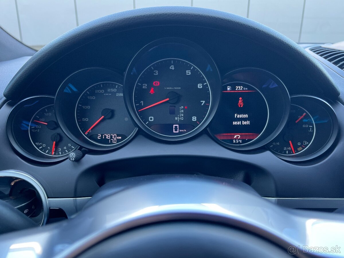 Porsche Cayenne 3.6 V6 Platinum Edition - Top stav, Nová STK - 16