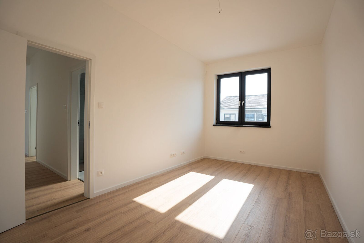 Vysokokvalitný 4-izbový bungalov, ÚP 115,42m2 - 16