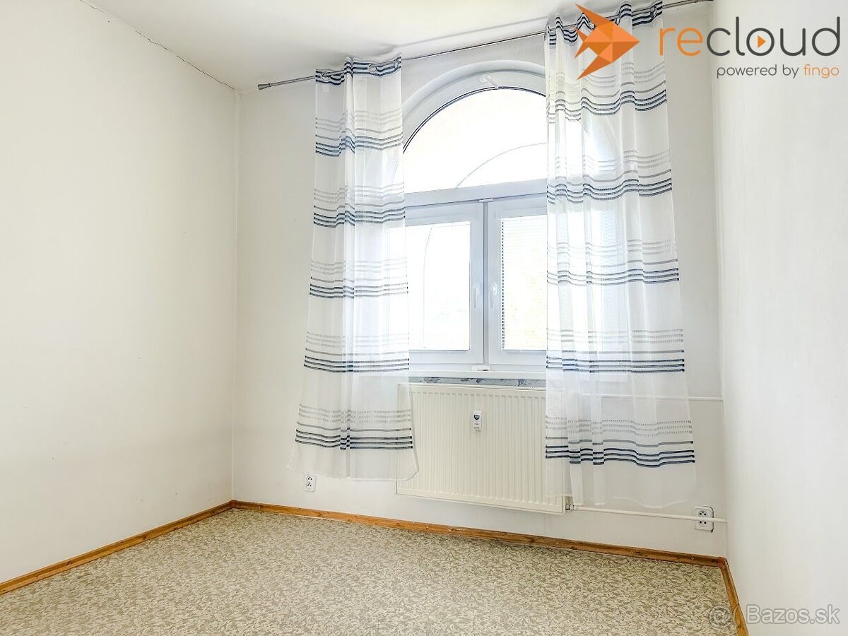 2 izbový byt s balkónom a nádherným výhľadom n ul. J Bottu v - 16