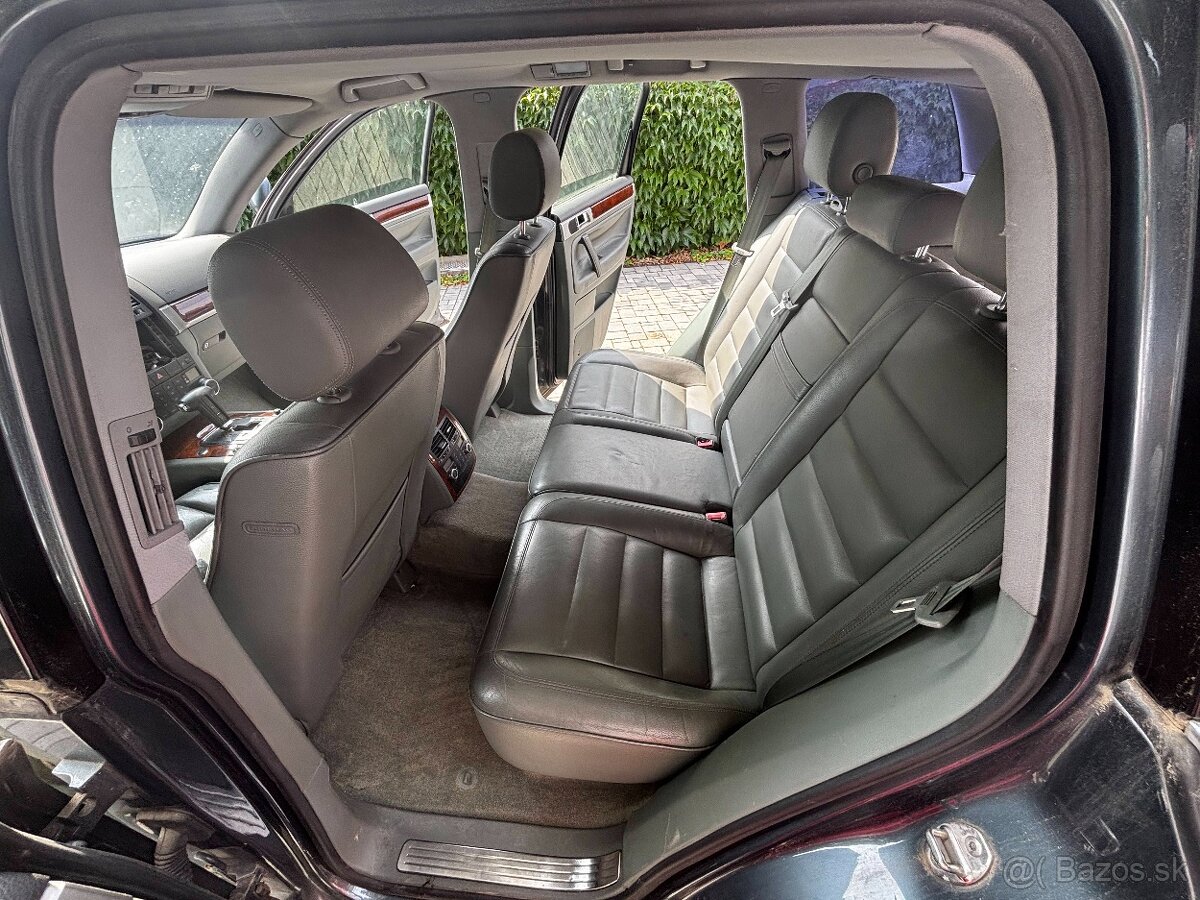 Volkswagen Touareg V10 2003 - 16