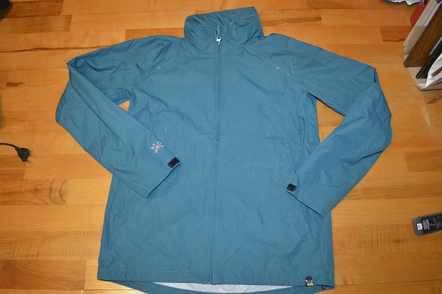 predam - krasna turisticka bunda SALEWA - 16