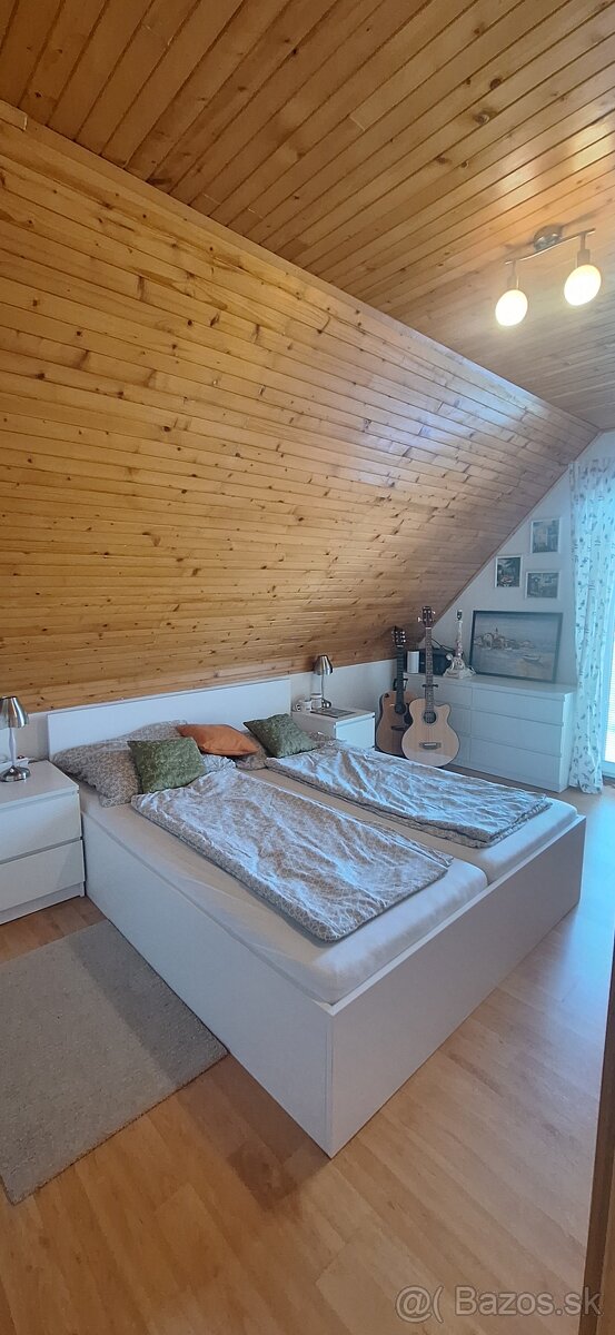 Dom s altánkom, murovaným krbom, pivnicou do svahu, - 16