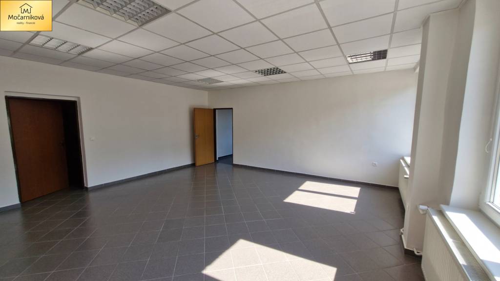 PRENÁJOM VÝROBNO, ADMINISTRATÍVNY PRIESTOR 53m2 Púchov. - 16