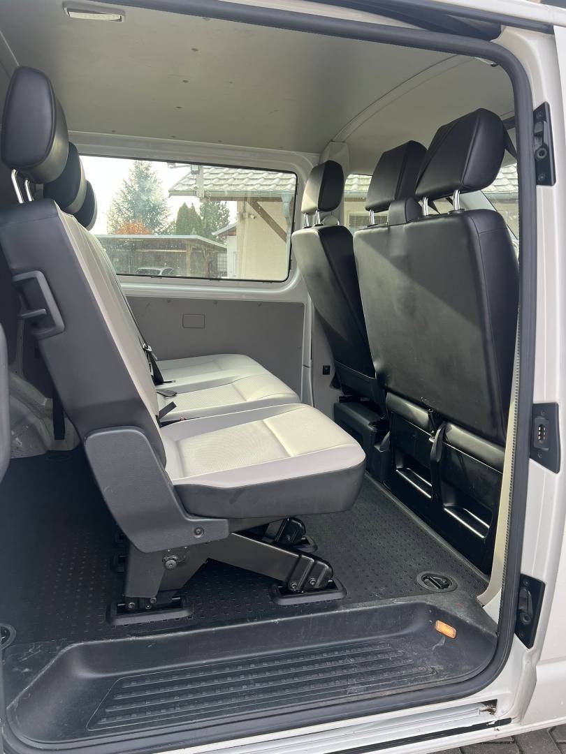 Volkswagen T6 Kombi 2.0 TDI 150k BMT KR 4MOTION - 16