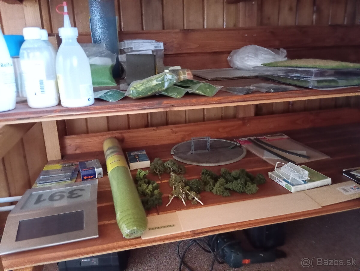 Predám modelovú železnicu H0 - 16